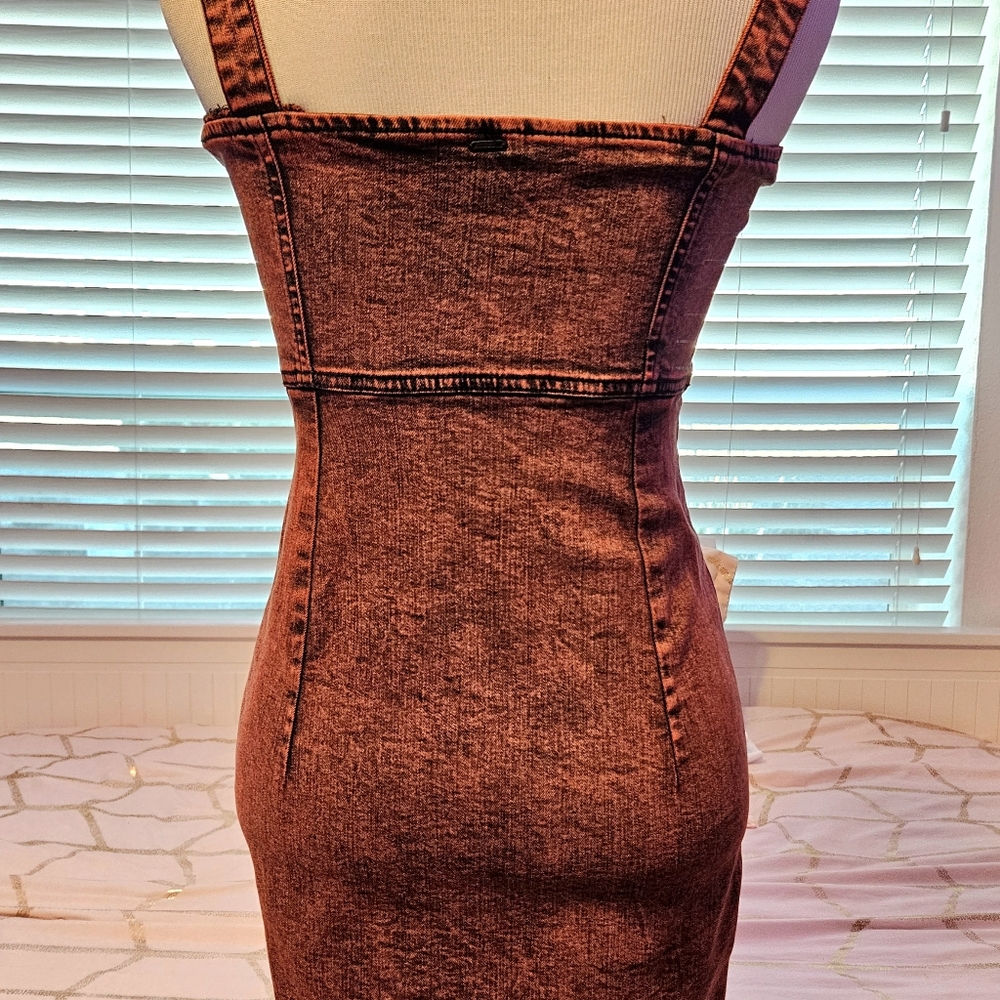 Red Denim Zip Dress - Picture 4 of 6